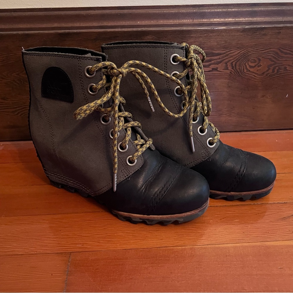 Sorel PDX Waterproof Wedge Winter Ankle Boots